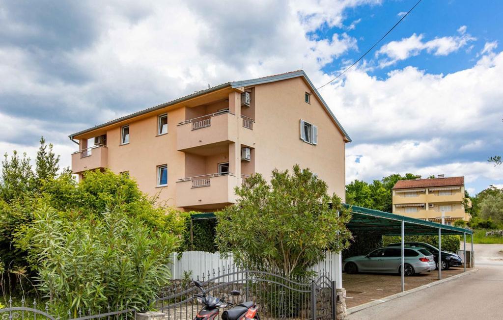 Apartments Dunja Malinska Buitenkant foto